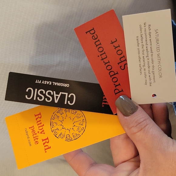 Ruby Rd Classic Short Jeans - Picture 4 of 5